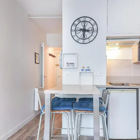1 Bedroom Amazing In Royan