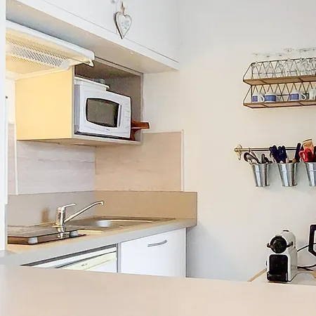 Apartment 1 Bedroom Amazing In Royan