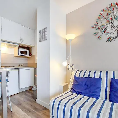 1 Bedroom Amazing In Royan